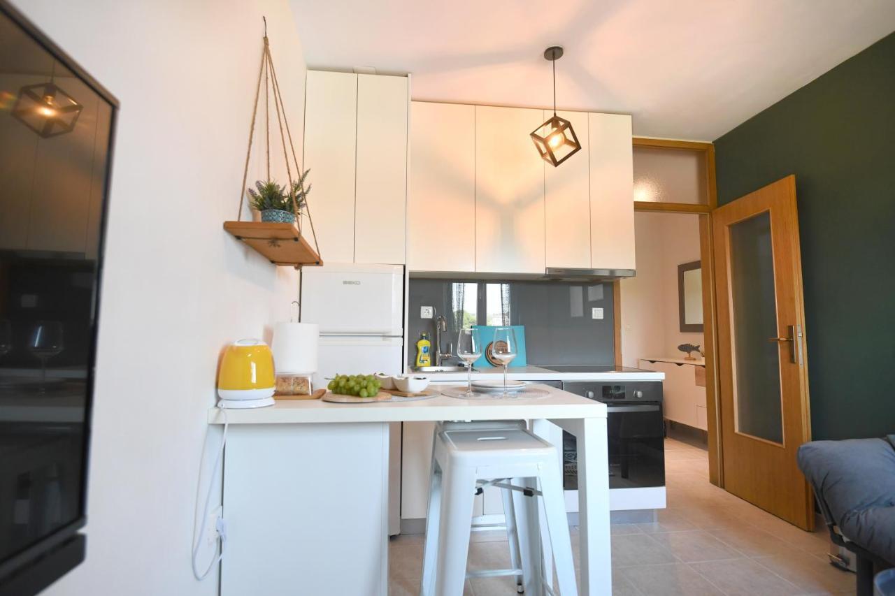 Apartment Rebeka ซาดาร์ ภายนอก รูปภาพ